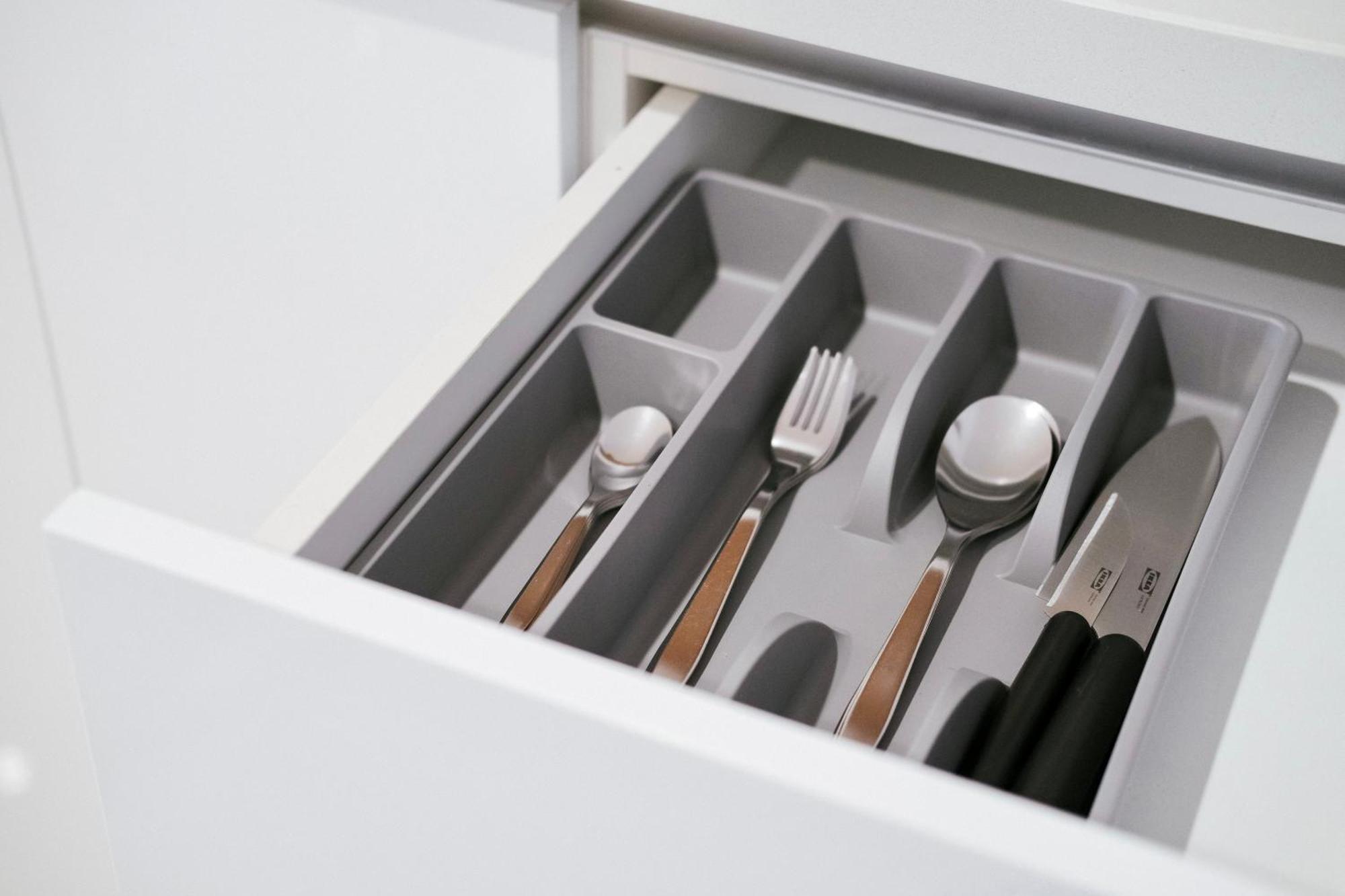 Arte Mont Kiara Aparthotel กัวลาลัมเปอร์ ภายนอก รูปภาพ A cutlery drawer